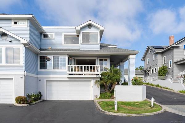 579 Hygeia Ave #A, Encinitas, CA 92024