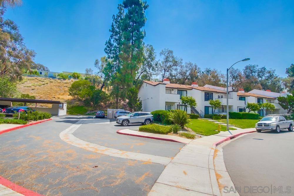San Diego, CA 92115,5025 Collwood Way #27