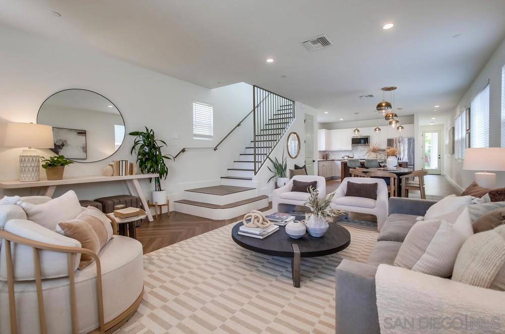 San Diego, CA 92116,5051 Hawley