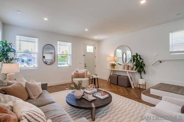 San Diego, CA 92116,5051 Hawley