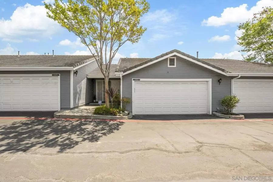 12805 Carriage Heights Way, Poway, CA 92064