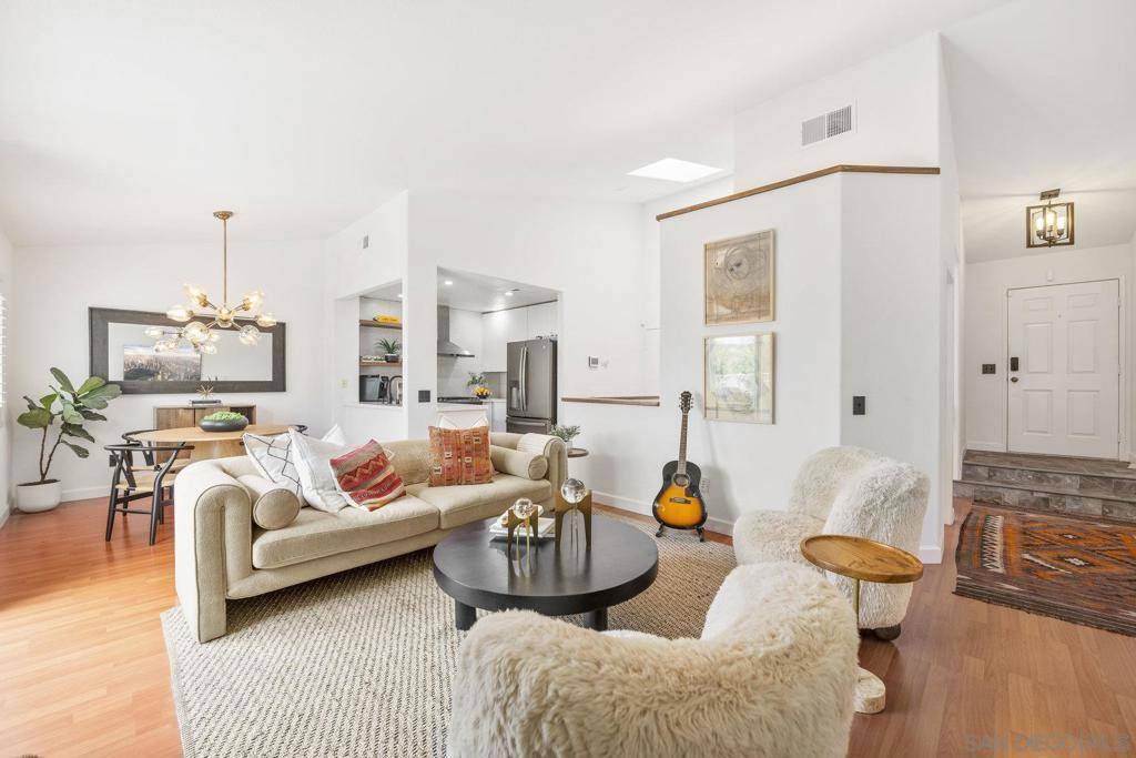 Poway, CA 92064,12805 Carriage Heights Way