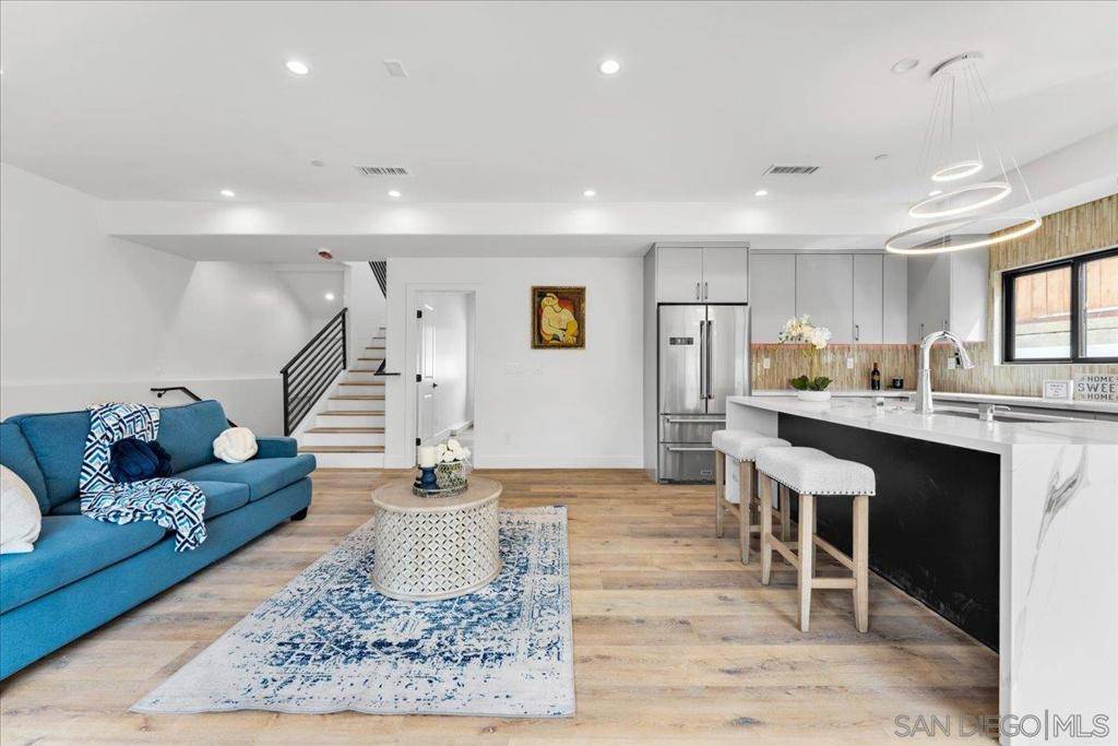 Escondido, CA 92025,422 S Spruce