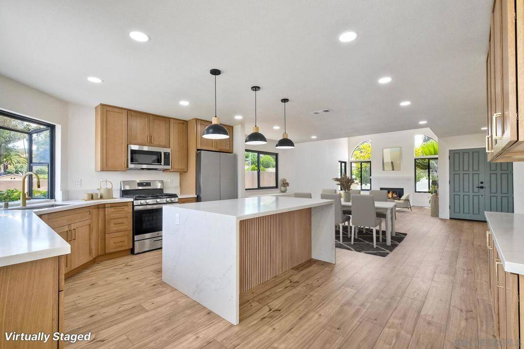 13356 Corte De Comares, San Diego, CA 92128