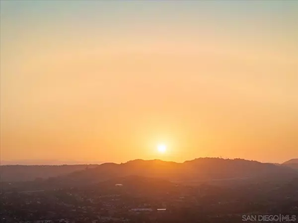 Escondido, CA 92027,1652 Daybreak Pl