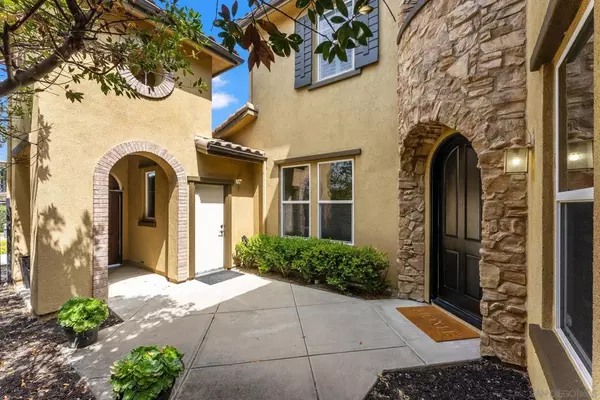 Oceanside, CA 92057,5527 Alexandrine Ct