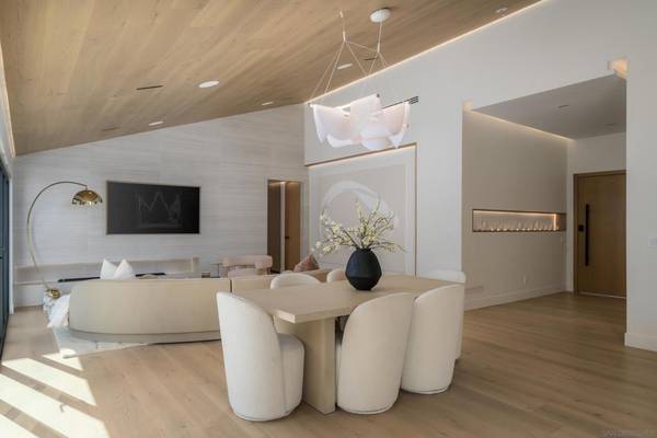 5826 Soledad Mountain Rd, La Jolla, CA 92037