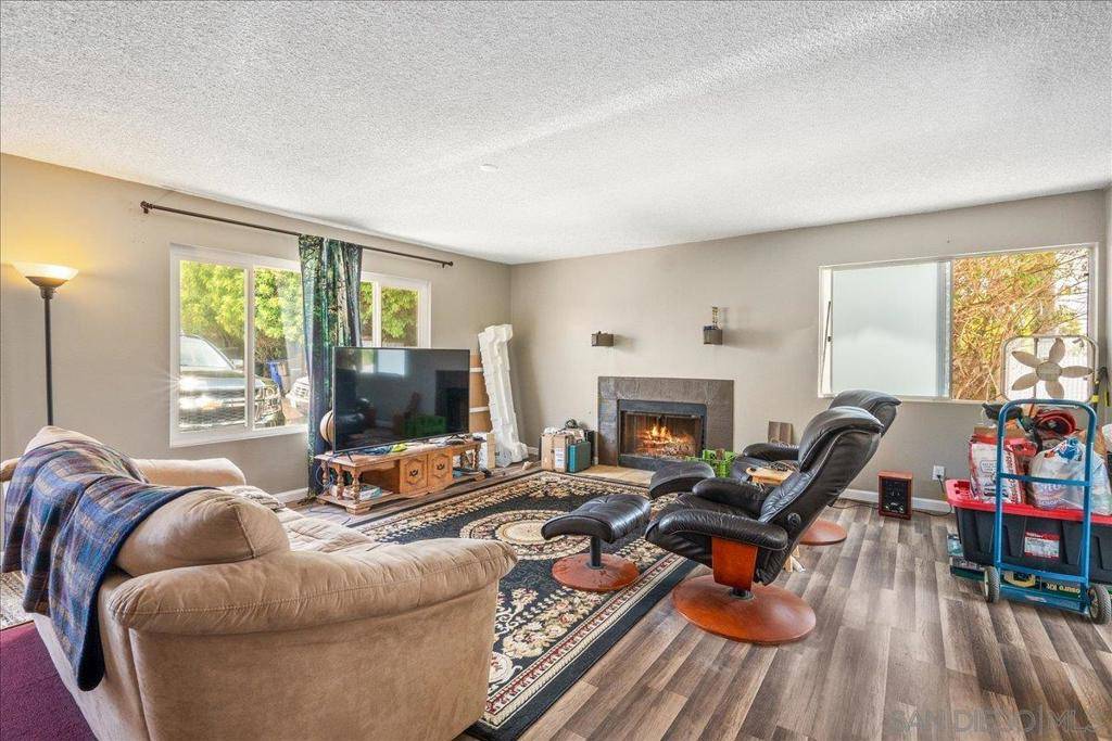 Vista, CA 92083,334 Cedar Rd