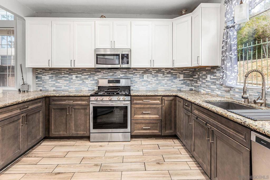 Oceanside, CA 92057,4730 Milano Way