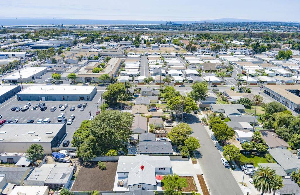 873 Towne Street, Costa Mesa, CA 92627
