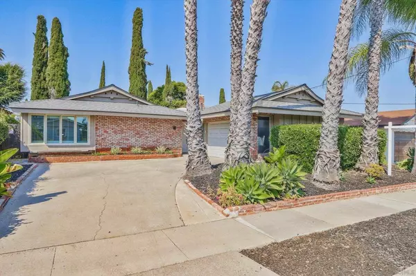 7804 Topaz Lake Ave., San Diego, CA 92119