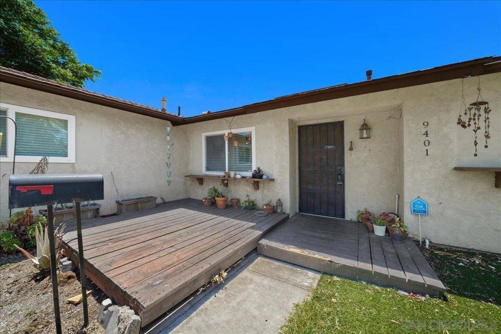 Santee, CA 92071,9401 Lake Canyon Rd