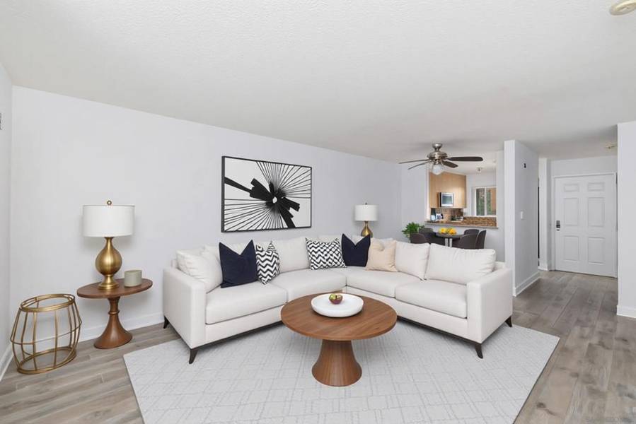 7405 Charmant Dr. 2306 #2306, San Diego, CA 92122