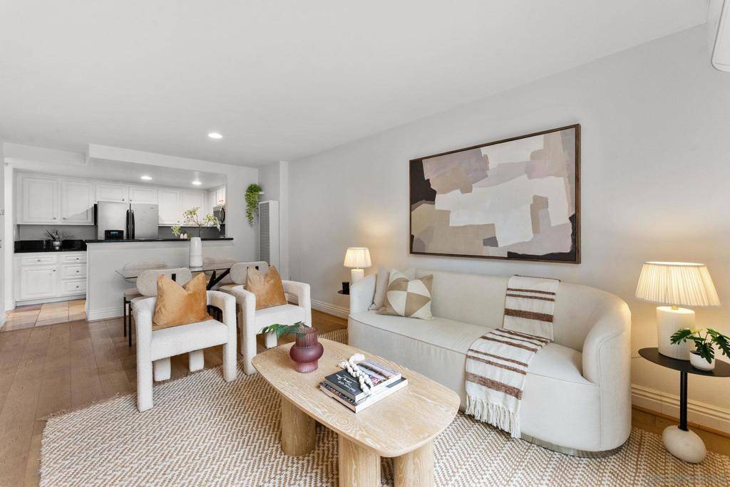 3957 Nobel Dr #207, San Diego, CA 92122