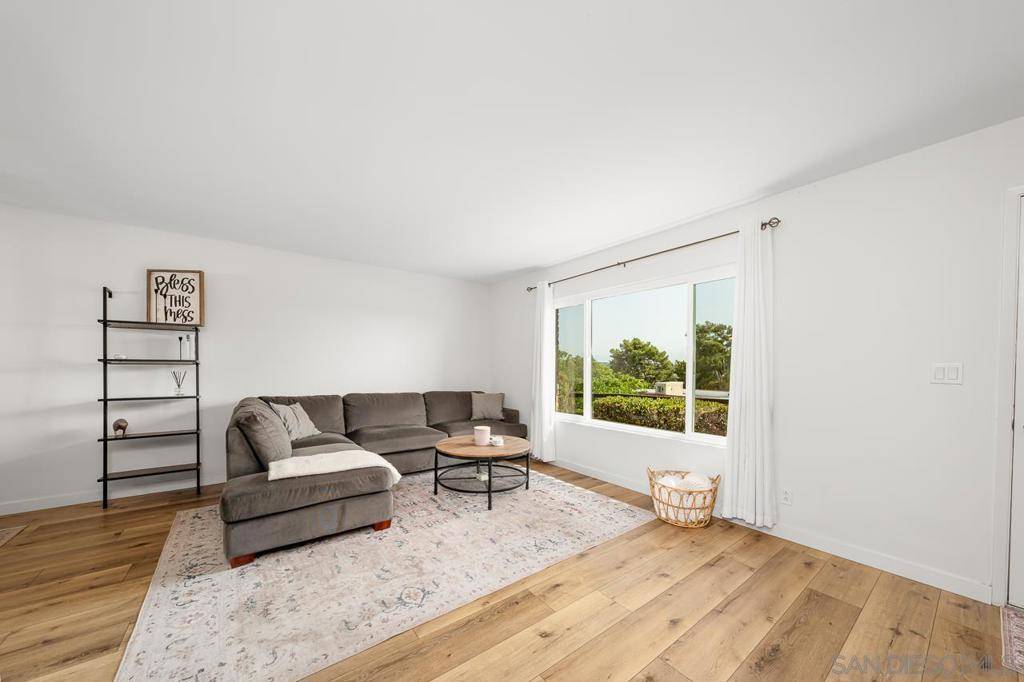 La Mesa, CA 91942,5800 Lake Murray Blvd #68