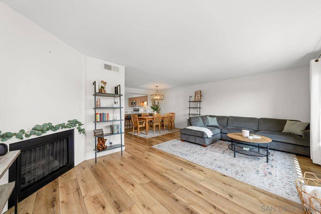 La Mesa, CA 91942,5800 Lake Murray Blvd #68