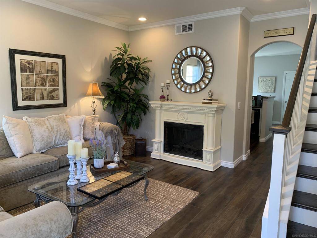 Escondido, CA 92025,1593 S Escondido Blvd