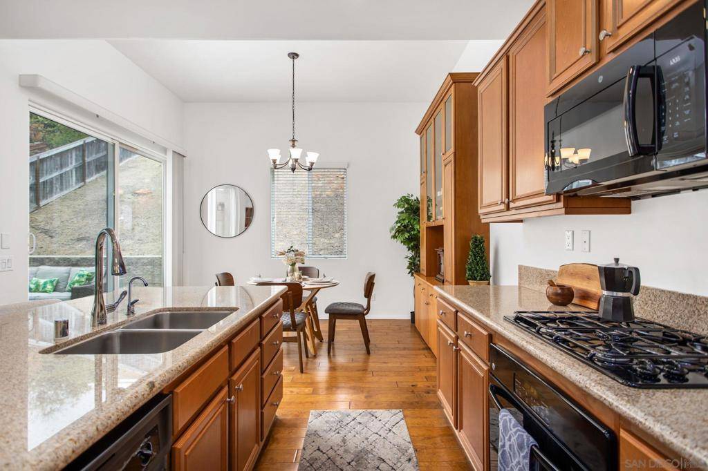 San Diego, CA 92129,13445 Sydney Rae Pl