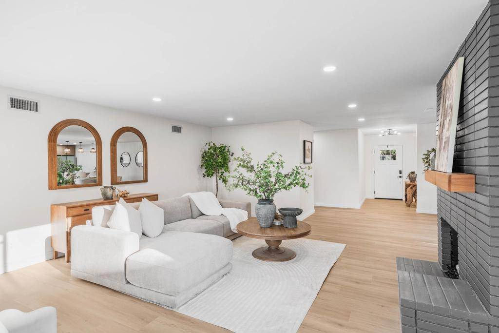 San Diego, CA 92115,5161 Dorman Dr