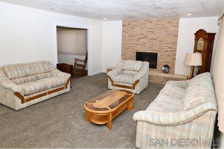 El Cajon, CA 92021,1350 Peach Avenue #B