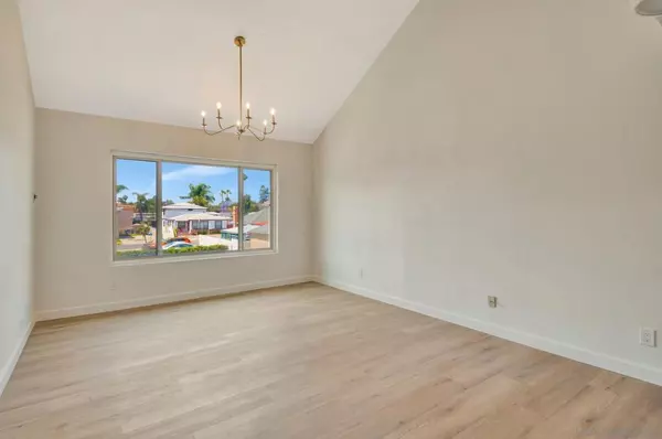 Chula Vista, CA 91910,465 Fourth Ave 17