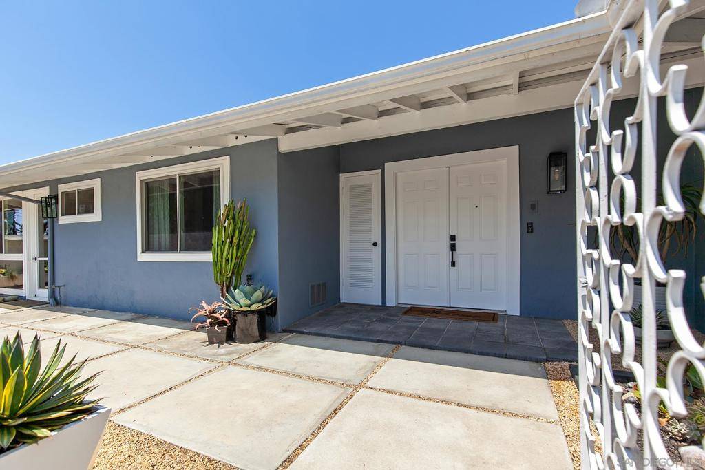 La Mesa, CA 91942,9360 Monona Dr.