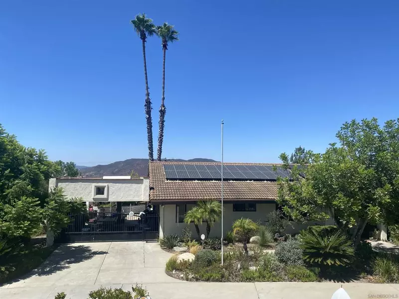 1335 Sunny Heights Rd, Fallbrook, CA 92028