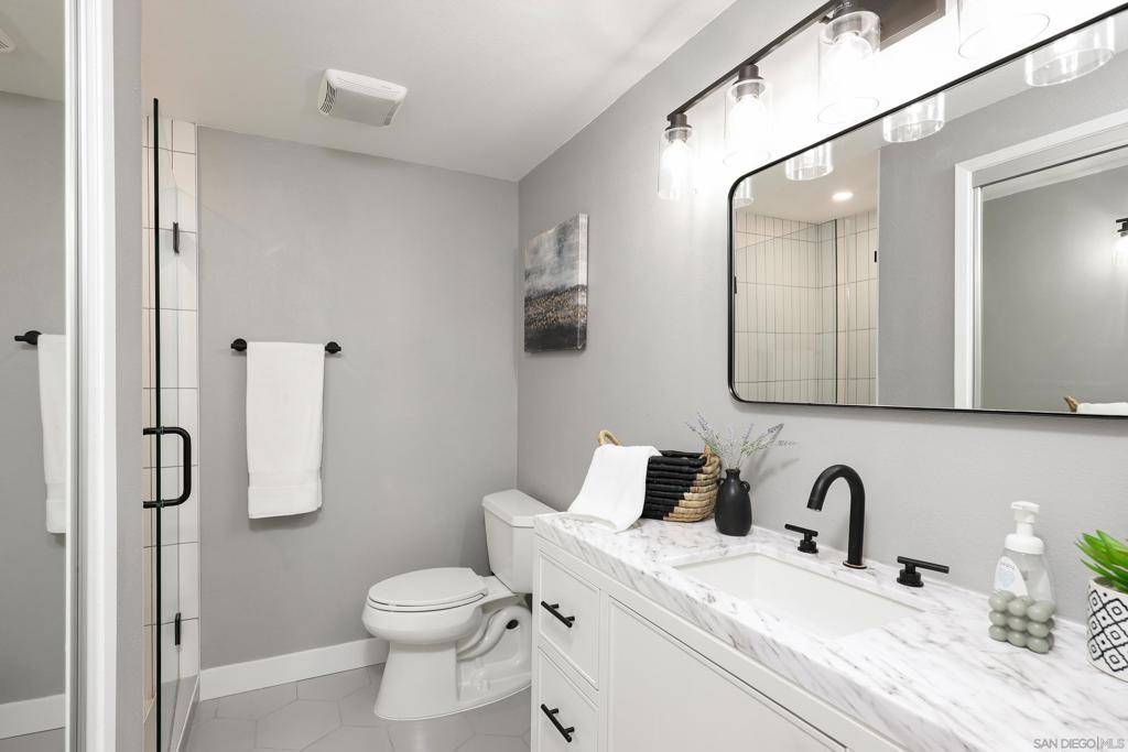 Oceanside, CA 92057,3660 N Vista Campana #15
