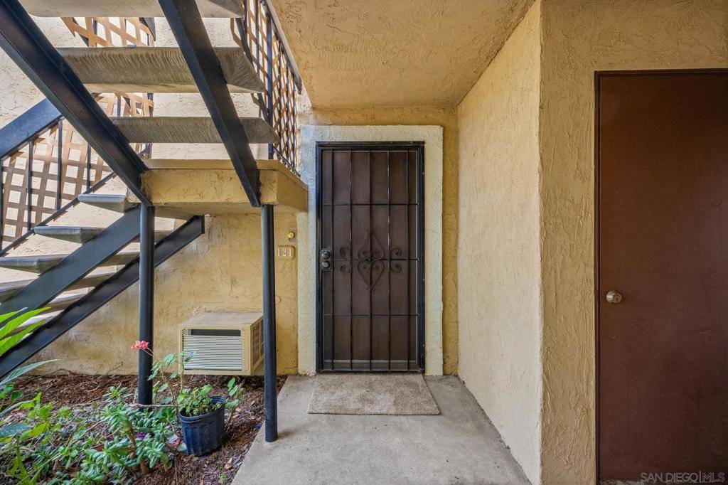 Poway, CA 92064,12643 Robison Blvd Unit 121 #Unit 121