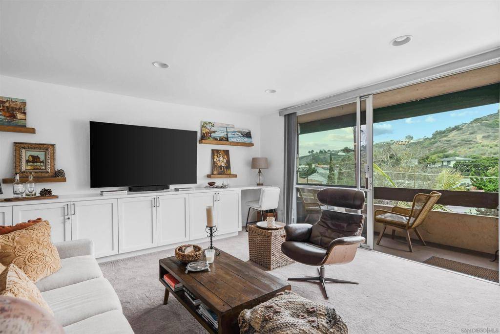 6455 La Jolla Blvd #246, La Jolla, CA 92037