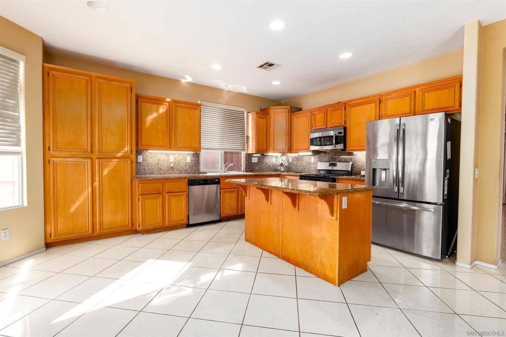 Temecula, CA 92591,40277 Starling St.