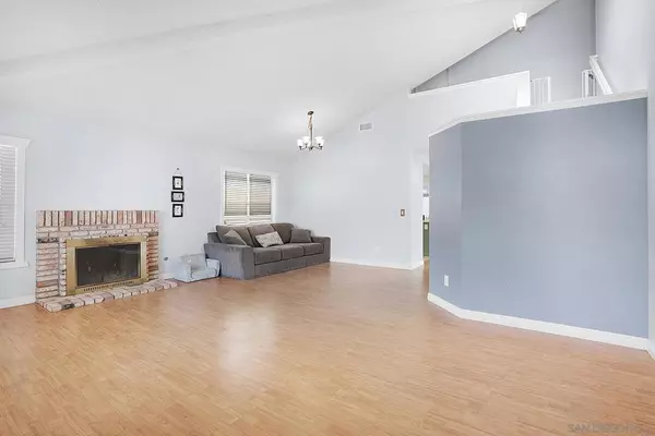 San Diego, CA 92114,7281 Danawoods Ct