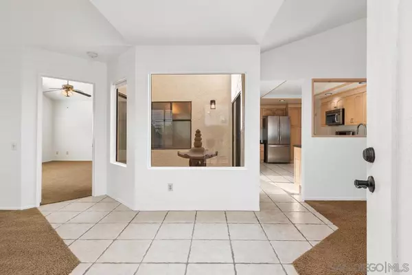 Carlsbad, CA 92009,3329 Vivienda