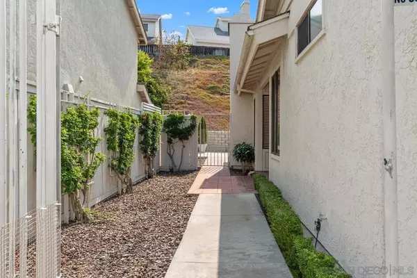 Carlsbad, CA 92009,3329 Vivienda