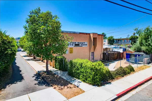 3404 Helix St, Spring Valley, CA 91977