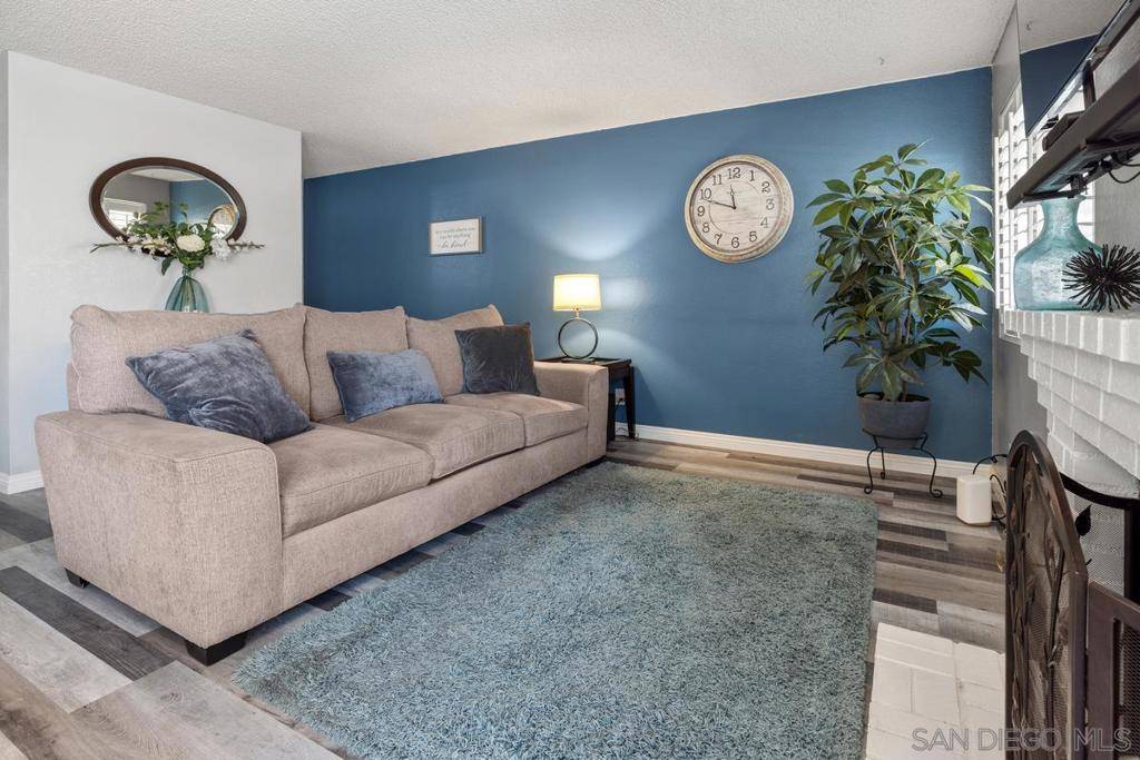 Santee, CA 92071,10160 Palm Glen Dr #42