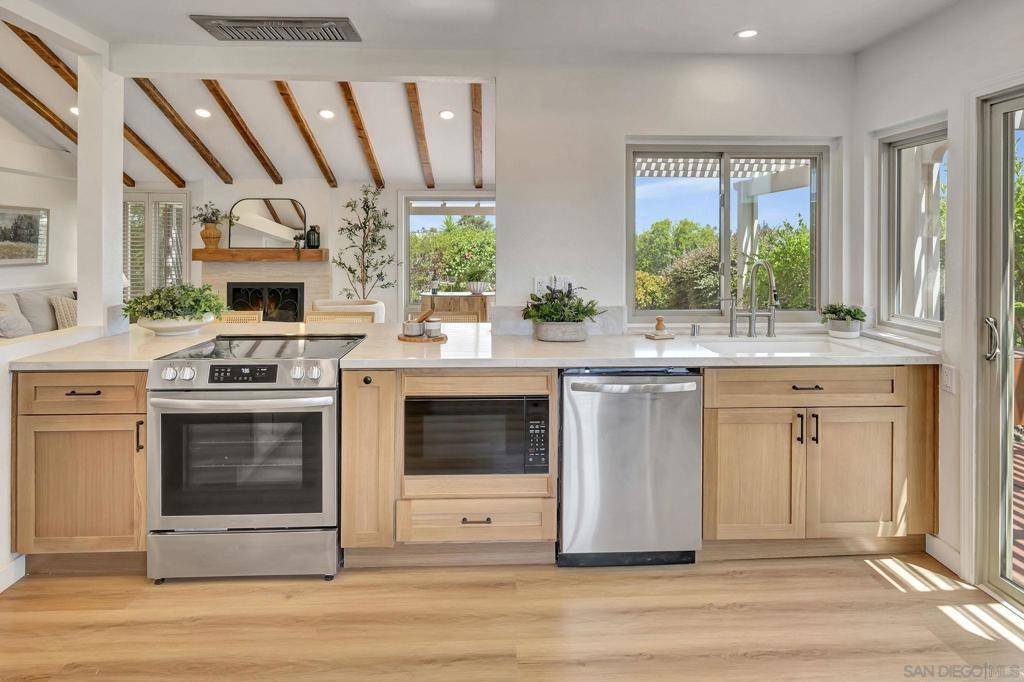 San Diego, CA 92128,Address not disclosed