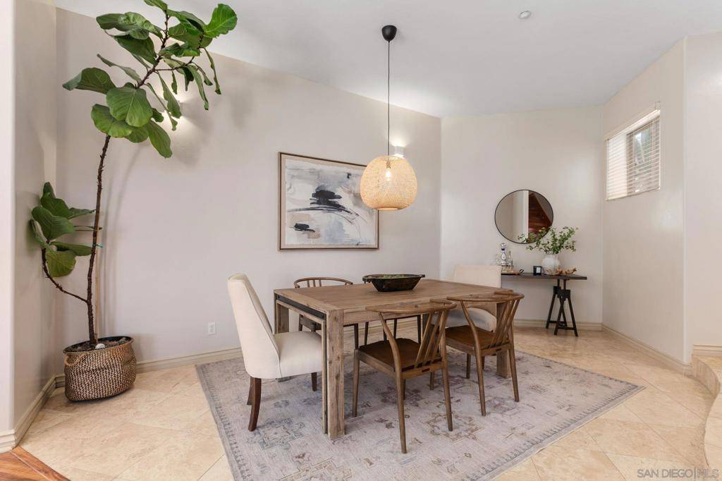 Encinitas, CA 92024,137 Jupiter Street