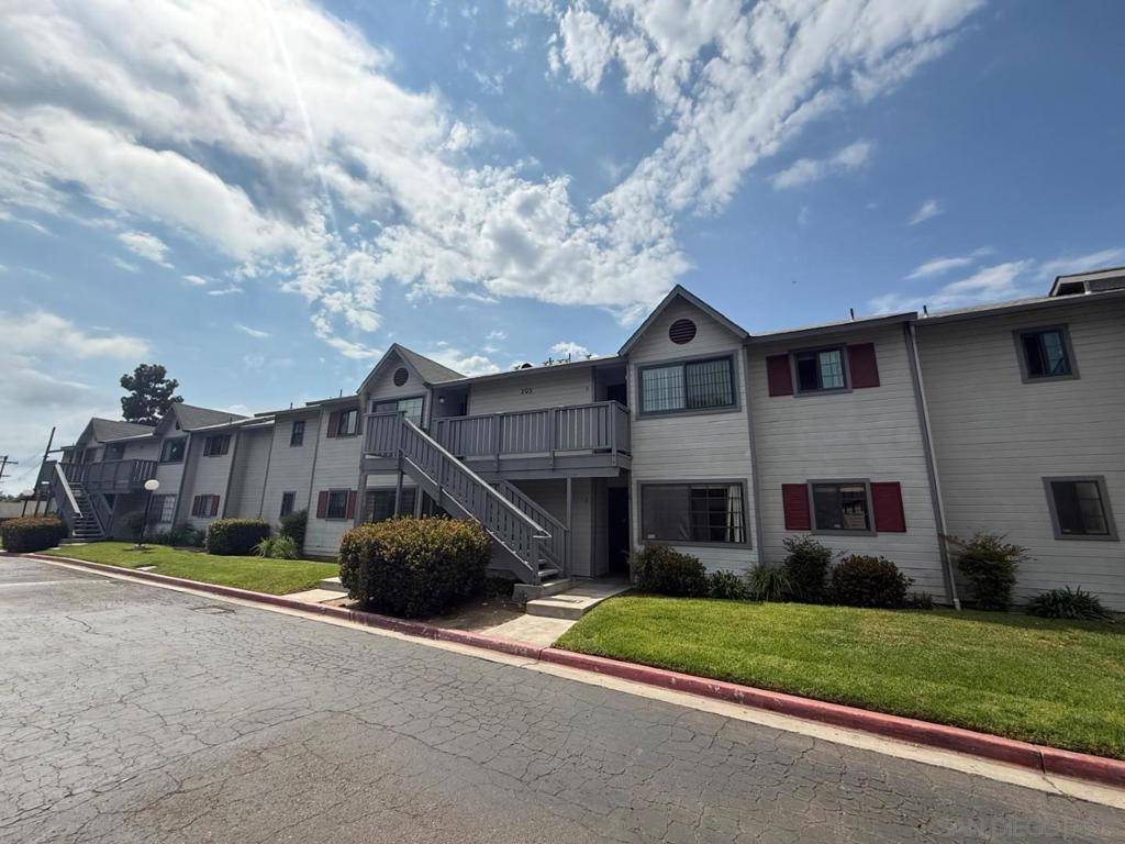 205 Camlau Dr #C, Chula Vista, CA 91911