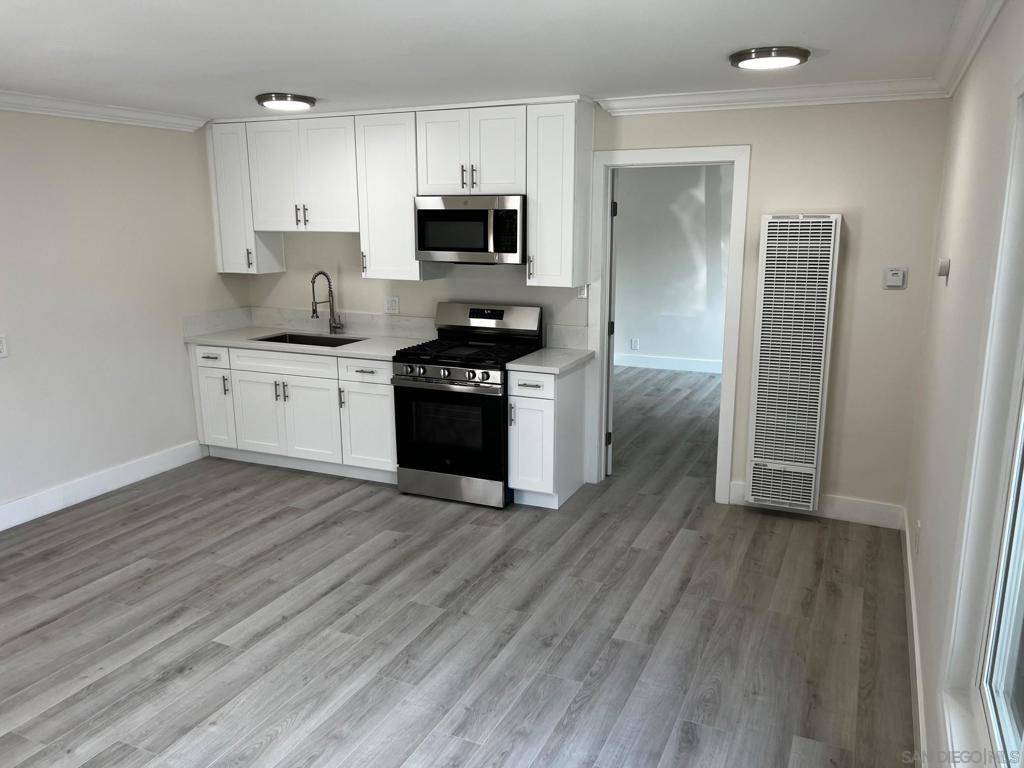 Oceanside, CA 92054,525 S Freeman St
