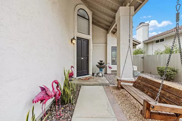 San Diego, CA 92129,9415 Pipilo St.