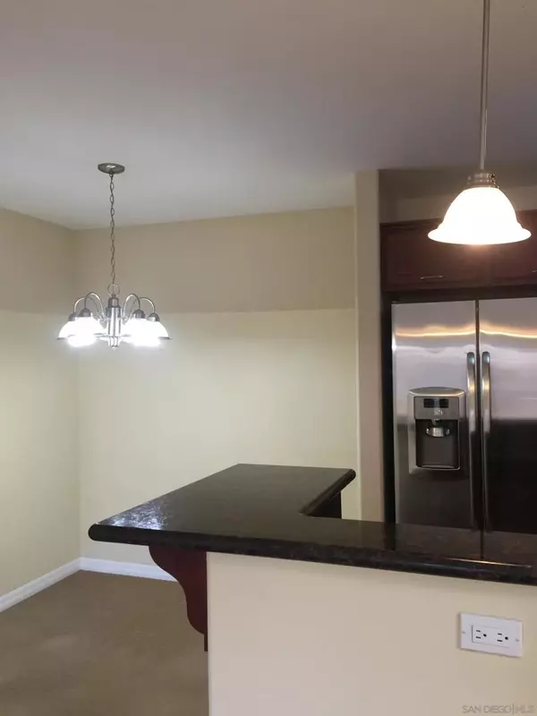 San Diego, CA 92117,5252 Balboa Arms Dr #271