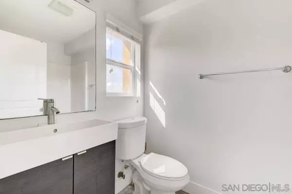 San Diego, CA 92113,4300 Newton Ave #7