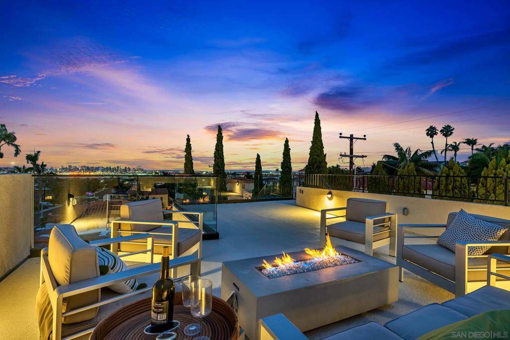 San Diego, CA 92106,3345 Elliott St