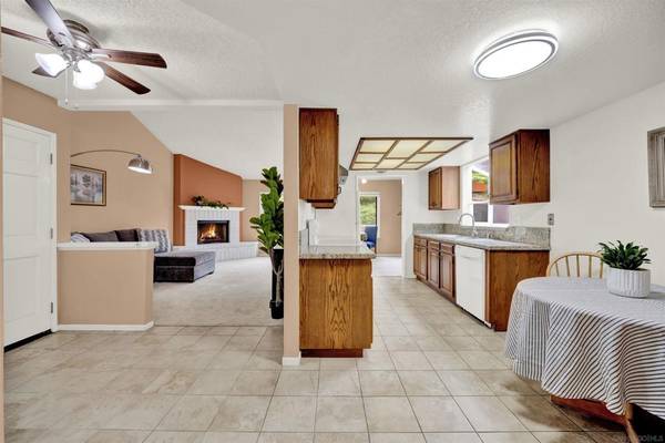Fallbrook, CA 92028,1777 Woodbrook Ln