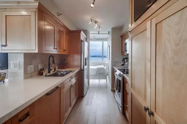 Coronado, CA 92118,Address not disclosed