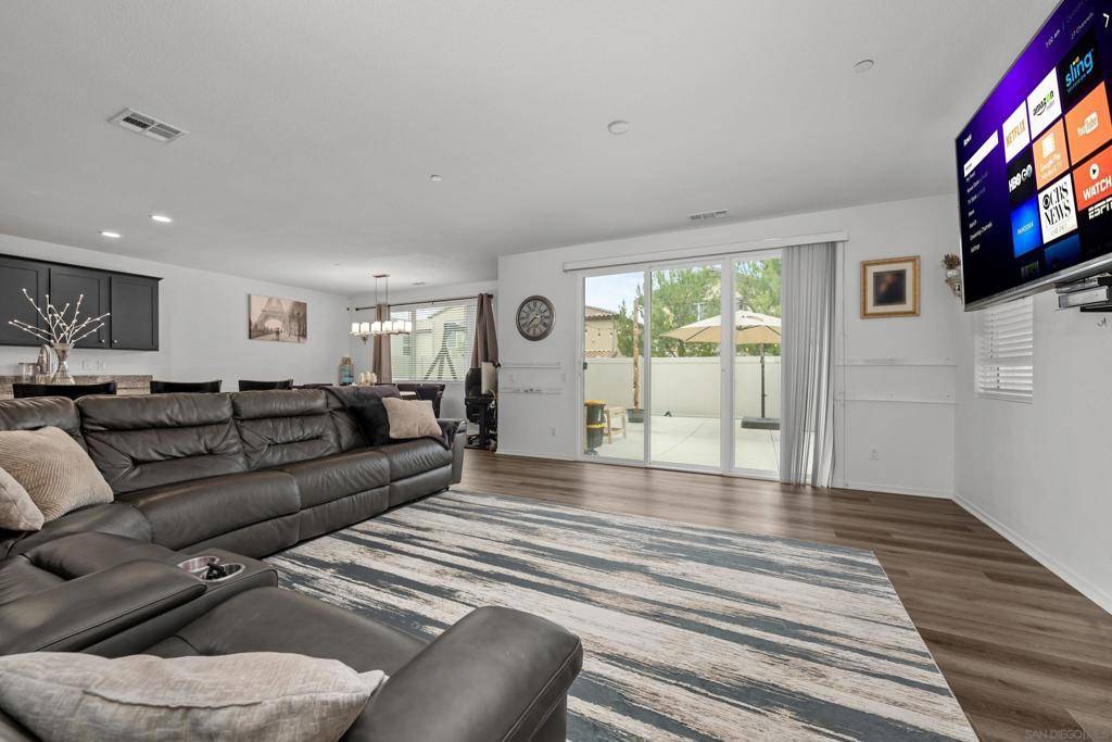 Murrieta, CA 92563,38512 Rosegate Pl
