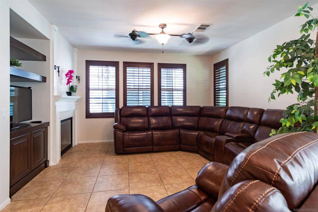 Chula Vista, CA 91913,1808 Cyan Lane