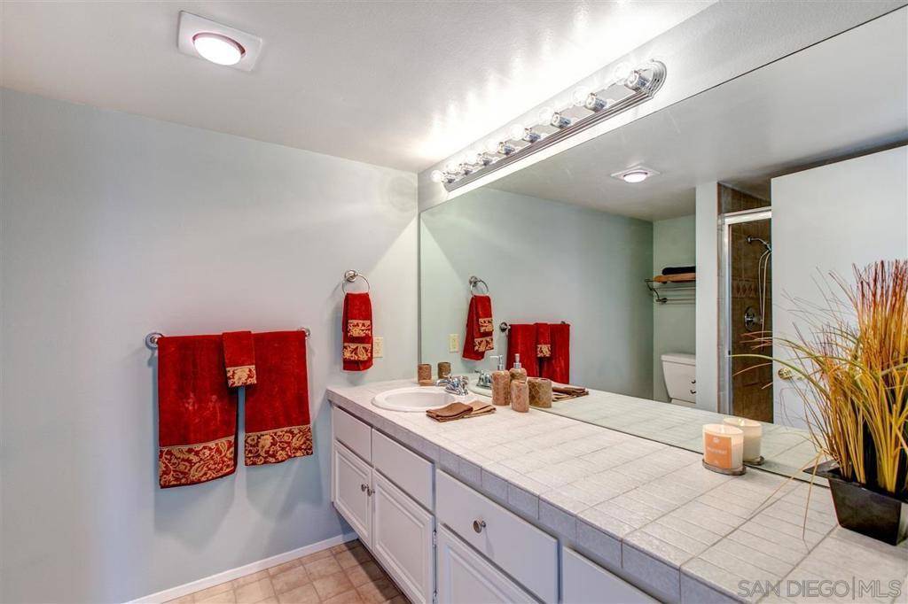 Santee, CA 92122,8052 Camino Tranquilo