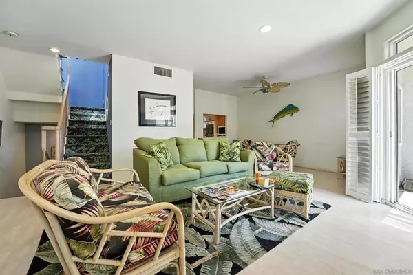 San Diego, CA 92109,3701 Riviera Dr #4